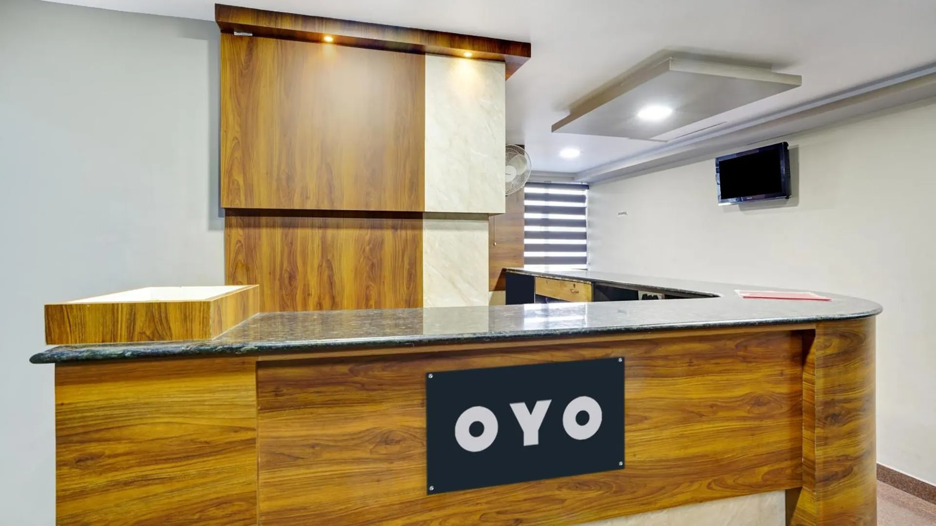 ****  Hotel O Century Regency Kochi Indien