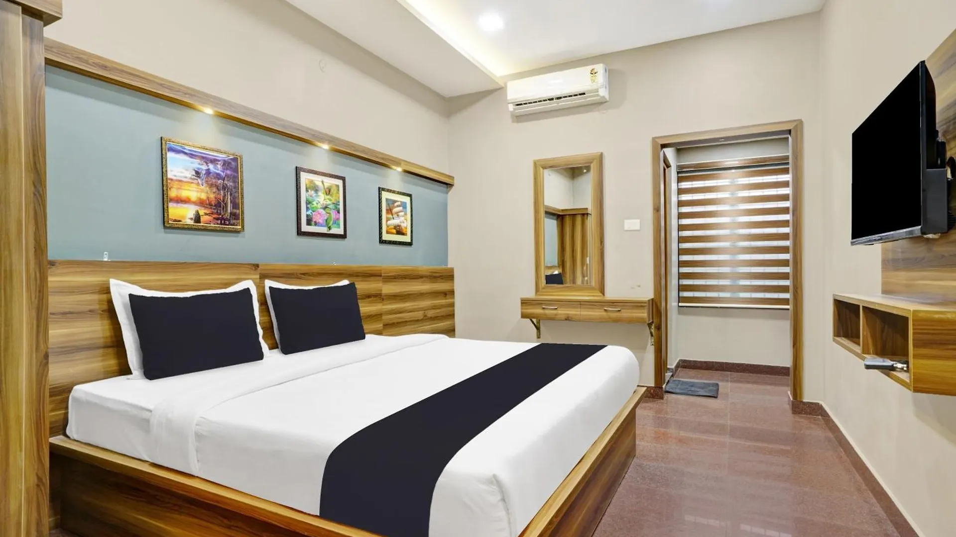 Hotel O Century Regency Kochi