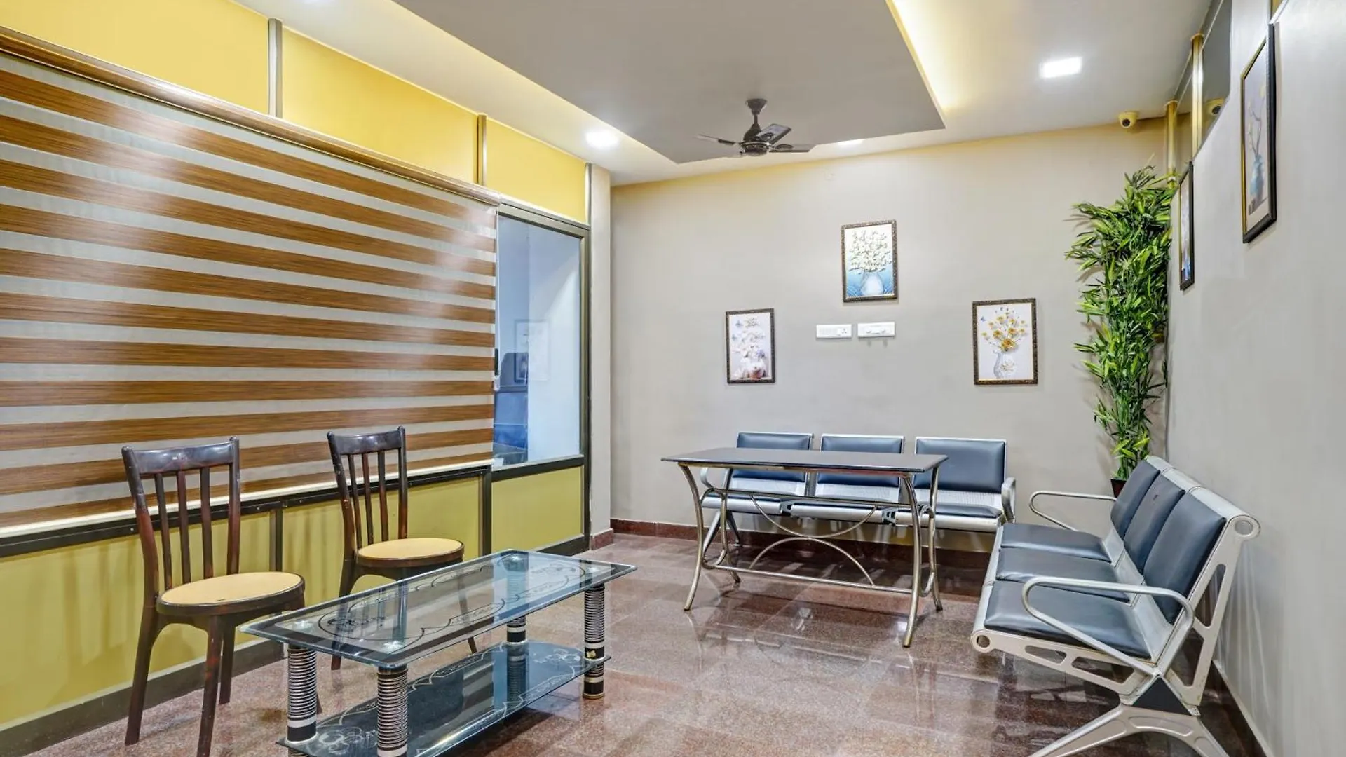 Hotel O Century Regency Kochi